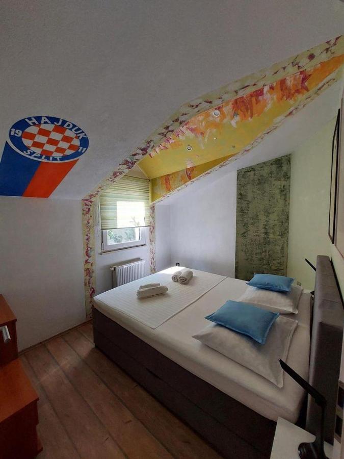 Guest House Klara Salona Kültér fotó